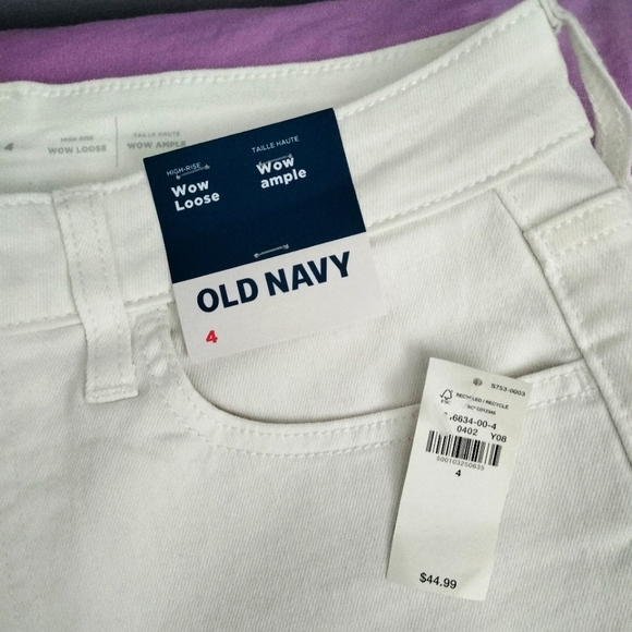 White Old Navy Pants - Picture 2 of 5